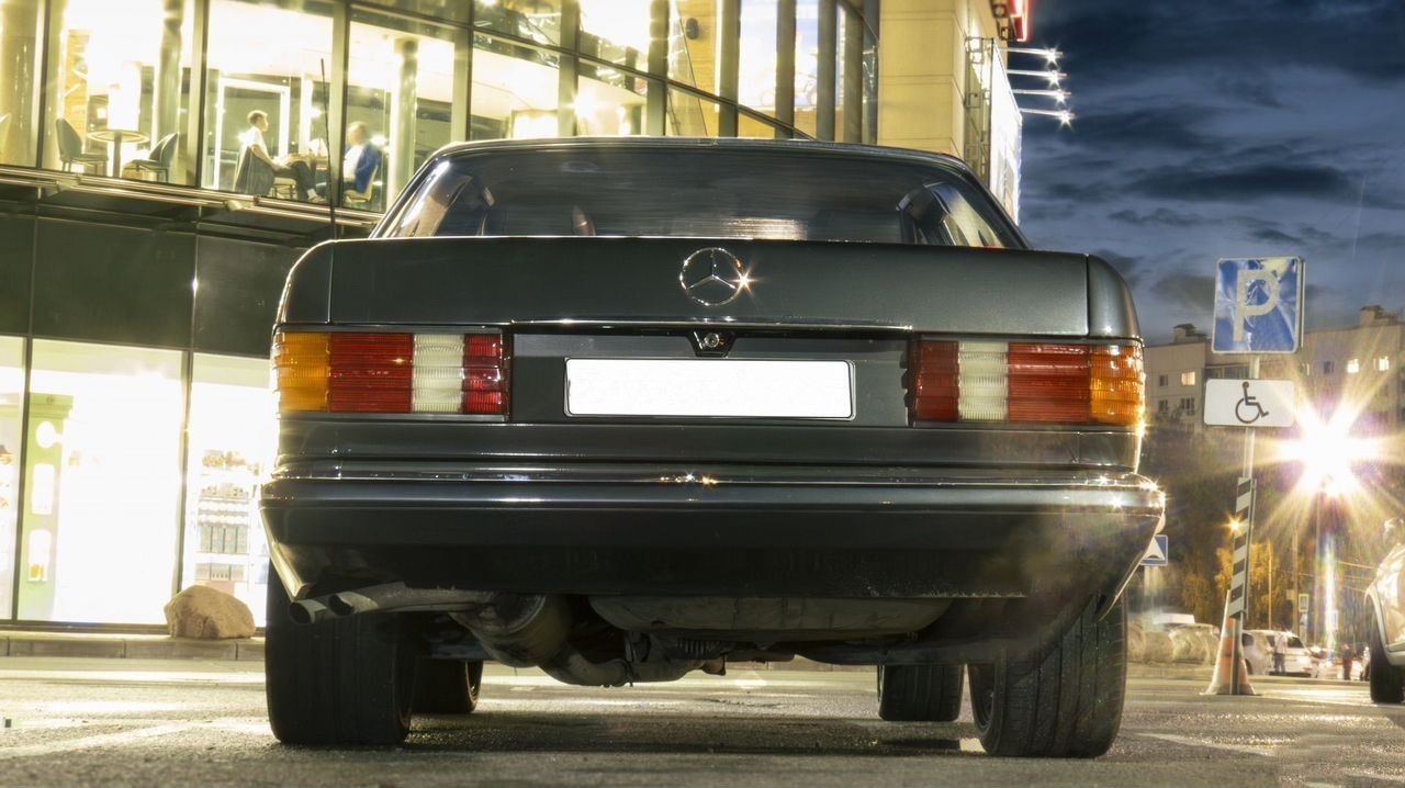 Mercedes-Benz S-класс 2.8_1983 — фото 5